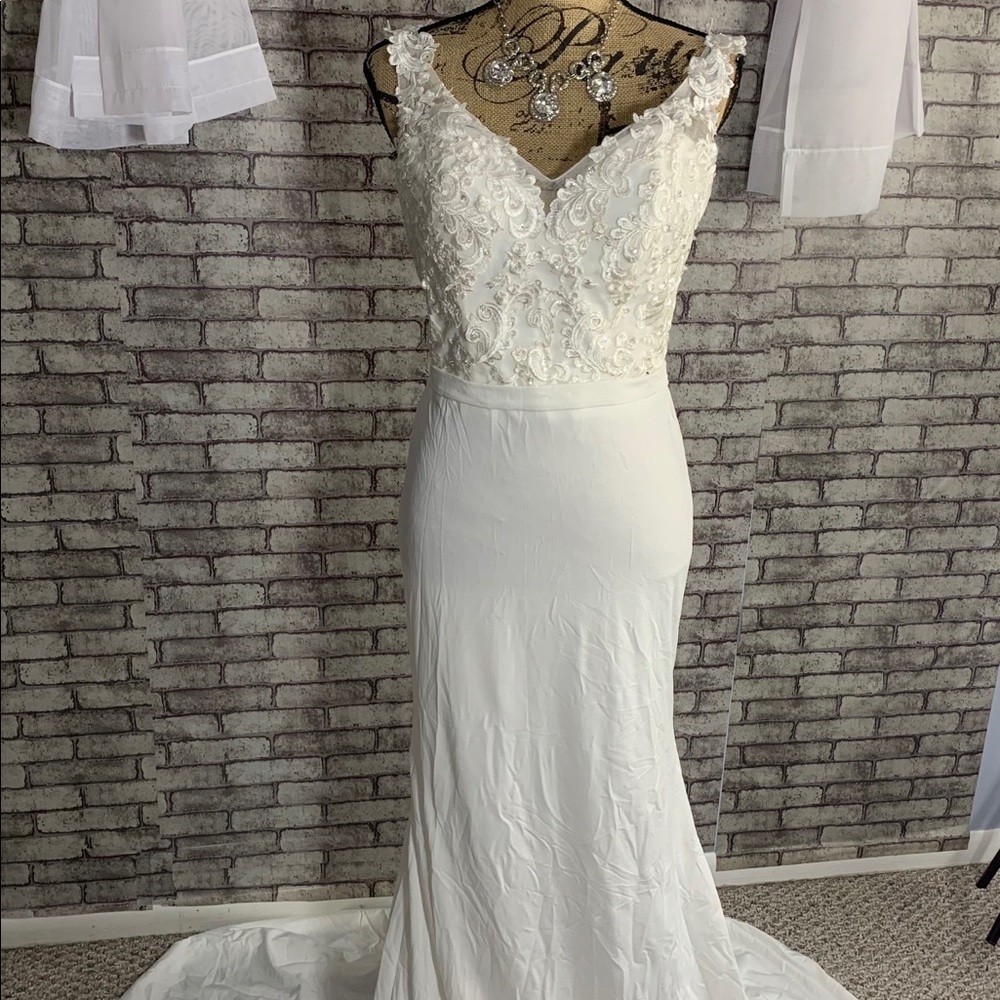 Wedding dress NEW